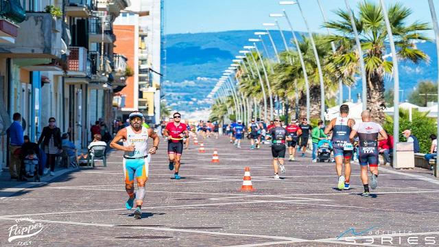Adriatic Series, ancora aperte iscrizioni per il Triathlon Porto Recanati