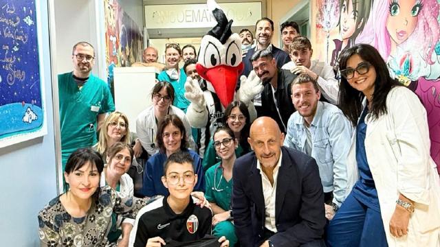 Ascoli Calcio, visita ai pazienti del reparto di Oncoematologia pediatrica del ''Salesi'' di Ancona