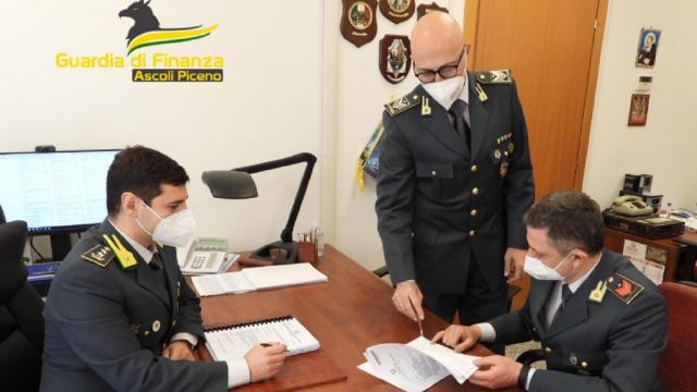Guardia Finanza Ascoli: indebita percezione CAS, segnalati a Corte dei Conti danni erariali per oltre 286mila euro