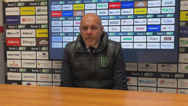 Cremonese-Pordenone 2-1, voci Pecchia (“Vittoria col cuore, loro sbarazzini”) e Tedino (“Classifica non ci rispecchia”) 