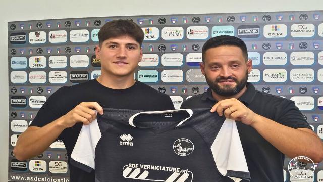Atletico Ascoli: ennesimo colpo del ds Marzetti, a centrocampo arriva il 22enne Olivieri