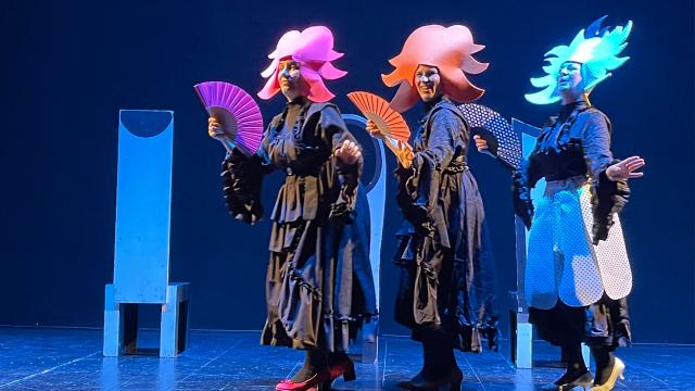 Grottammare: 'Natale a teatro 2023-24', secondo appuntamento con 'Cenerentola una scarpetta per tre'