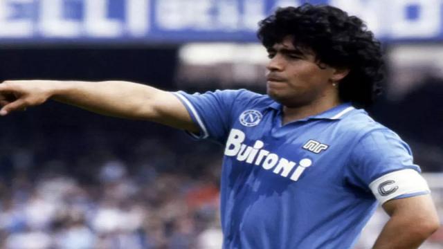 Diego Armando Maradona: dallo splendore di un eroe alle tenebre di una morte sospetta