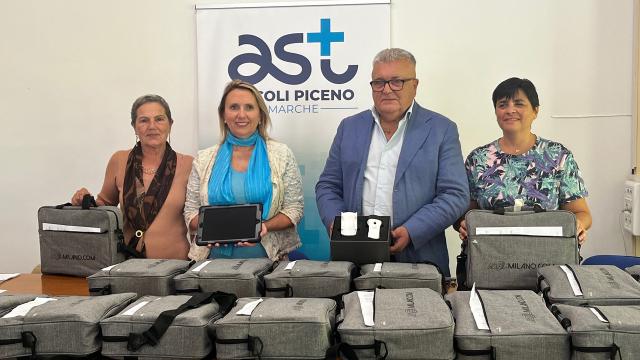 Ast Ascoli, consegnati ecografi palmari per potenziare capacità diagnostica medicina generale di aree interne del Piceno