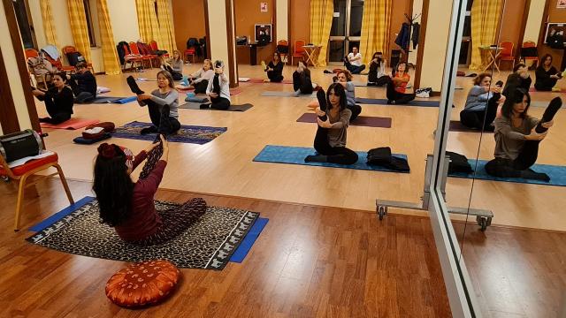 Ascoli Piceno: il 6 Aprile è la Giornata mondiale dell’attività fisica, benefici per chi pratica yoga