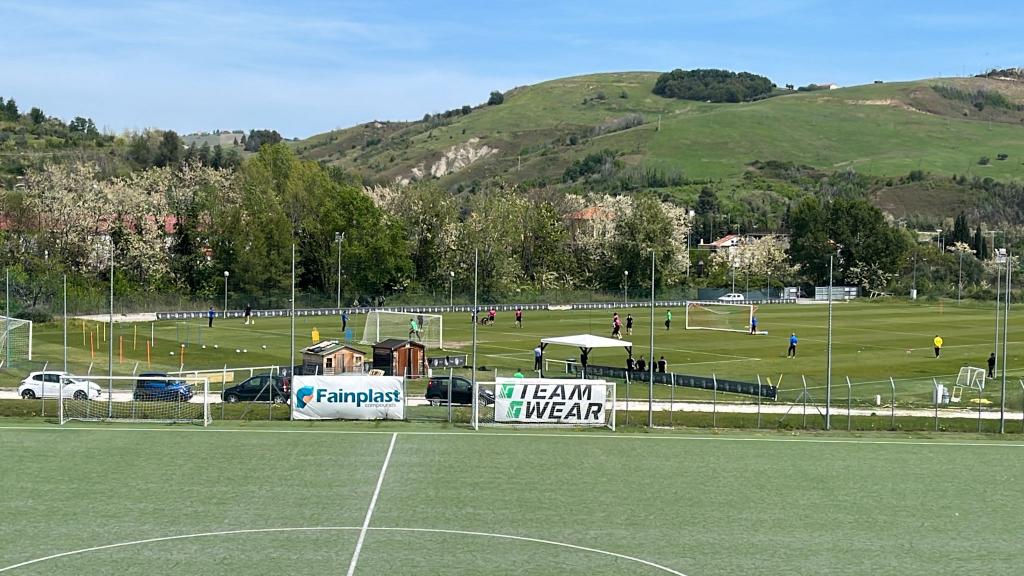 Ascoli Calcio, rifinitura mattutina al Picchio Village. Cosenza, squadra partita dopo l'allenamento pomeridiano