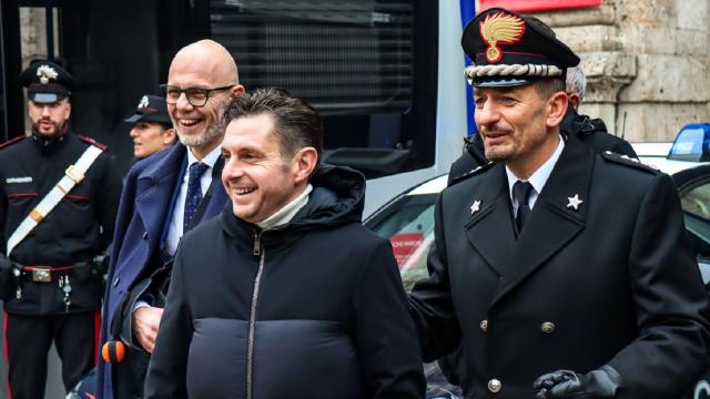 Ascoli Piceno: sugli autobus manifesti antitruffe realizzati dal Comando Generale dell'Arma dei Carabinieri