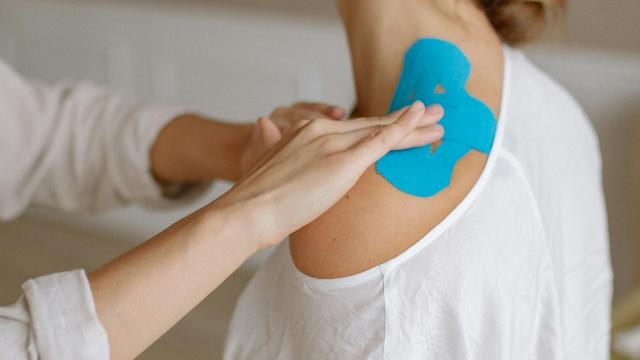 Ascoli Piceno, cerimonia di consegna dei primi attestati di laurea in Fisioterapia dell'UNIVPM