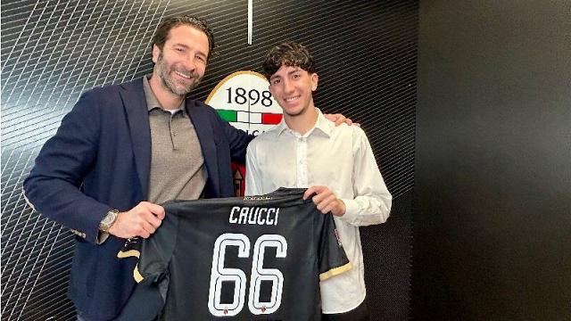 Ascoli Calcio, primo contratto da professionista per il 18enne difensore Andrea Caucci