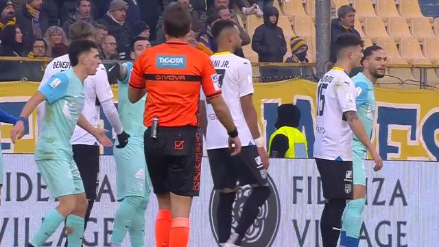 Parma-Ascoli 1-1, il Picchio strappa un punto sul campo della capolista. Eurogol di Botteghin