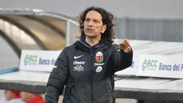Ascoli Calcio, acque sempre agitate. Cudini esonerato dopo 7 partite, torna in panchina Di Carlo