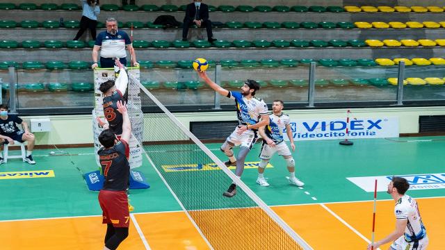 Pallavolo Serie A3: la Videx Grottazzolina supera Roma 3-0. Sesta vittoria consecutiva