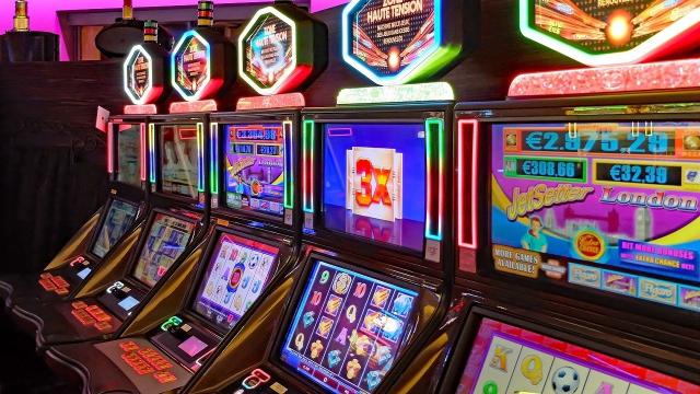 Slot machine ad alta volatilità e a bassa volatilità