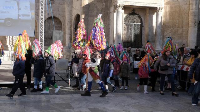 Carnevale di Ascoli, ecco l'elenco dei gruppi iscritti al concorso in maschera 2024