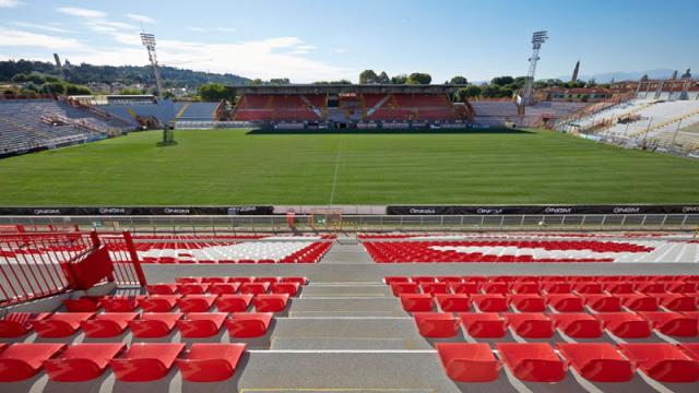 Serie B, troppi positivi nel Vicenza. Rinviata ufficialmente la partita con il Chievo