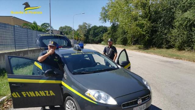 Guardia di Finanza Ancona, sequestrati tre campeggi abusivi su aree sottoposte a vincolo paesaggistico