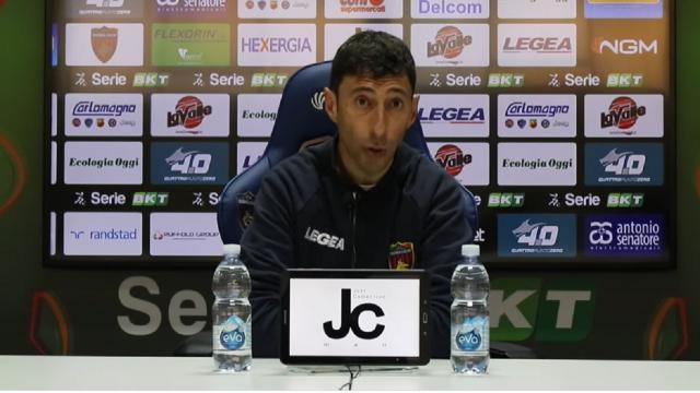 Cosenza-Chievo 1-0, la voce di Occhiuzzi: “Vittoria dei ragazzi, cerchiamo sempre di crescere”