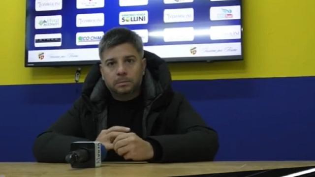 Fermana-Atletico Ascoli 2-0, la voce di Seccardini: “Contro le grandi piazze non la dobbiamo mettere sul duello”