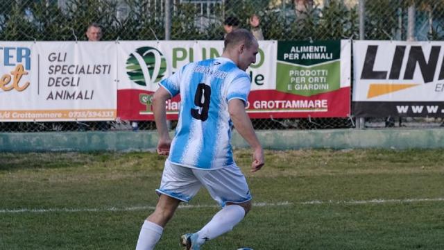 Promozione girone B, Monticelli ko 2-1 a Grottammare. Non basta Panichi, decisiva la doppietta di Pelliccetti