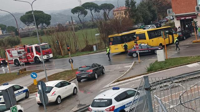 Folignano, residenti e consiglieri opposizione chiedono maggiori controlli da parte delle forze di Polizia Municipale