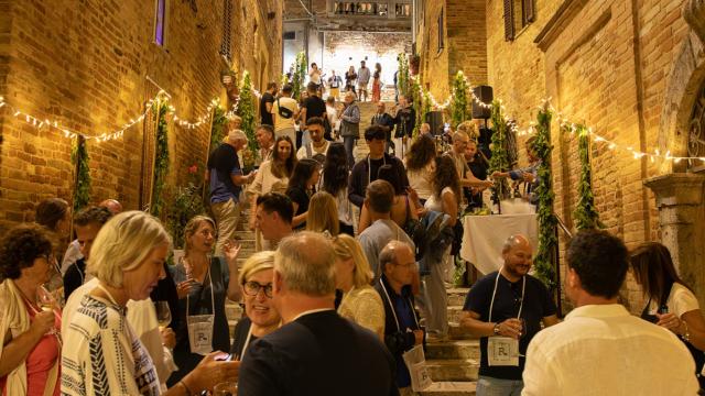 Ripatransone, torna ''Bolle in scala'': evento organizzato da commercianti e artigiani   
