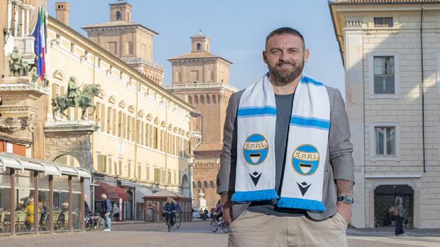 Spal, panchina affidata ad un altro campione del mondo 2006. De Rossi nuovo allenatore degli estensi