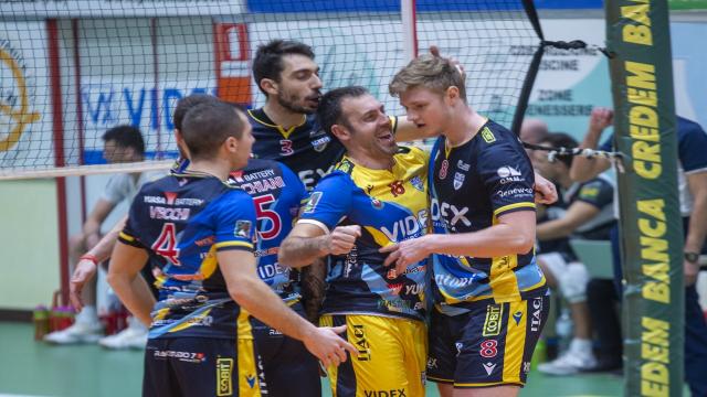 Pallavolo Serie A3, la Videx Grottazzolina si impone 3-1 nel recupero con Garlasco