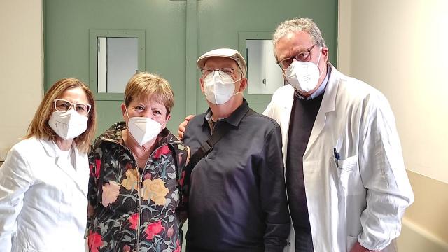 Ascoli Piceno, torna al “Mazzoni” per ringraziare medici che gli hanno salvato la vita dopo annegamento in piscina