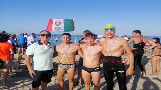 Nuoto acque libere, a Porto d’Ascoli pollice su per il Miglio Marino-Memorial Nazzareno Bamonti