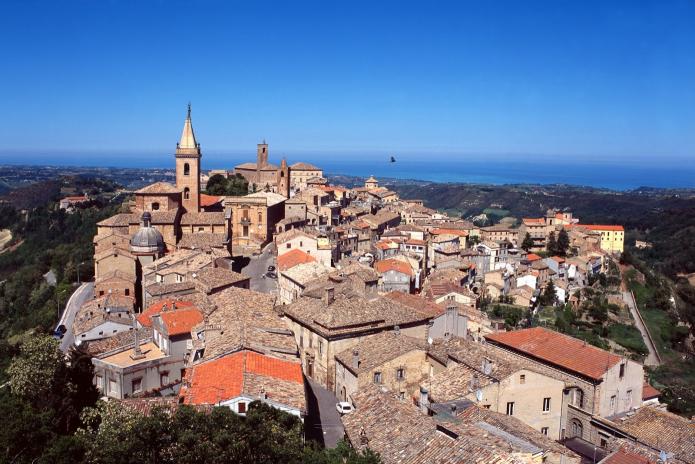 Touring Club Italiano, 'Caccia ai tesori arancioni'; nelle Marche coinvolti 17 comuni