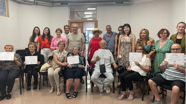San Benedetto del Tronto, cerimonia consegna degli attestati per seminario 'La memoria non ha età'