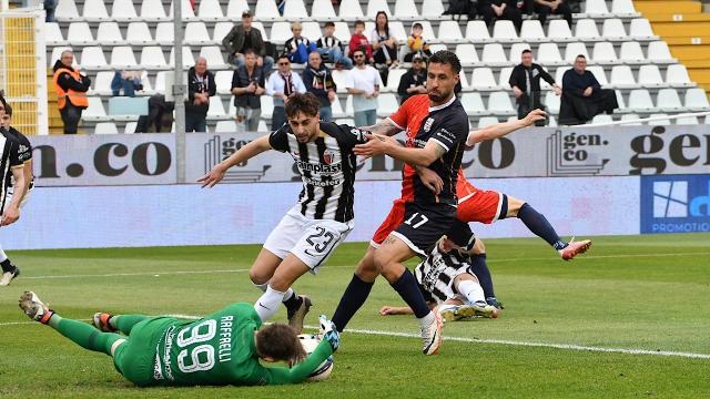 Ascoli-Torres 1-2: non basta il ritorno al gol di Forte, nel recupero Nanni gela i bianconeri