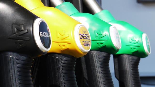 Guardia di Finanza, intensificata l'azione di controllo sui prezzi dei carburanti in tutta Italia
