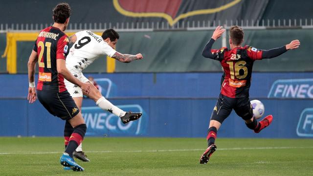 Genoa-Benevento 2-2, highlights