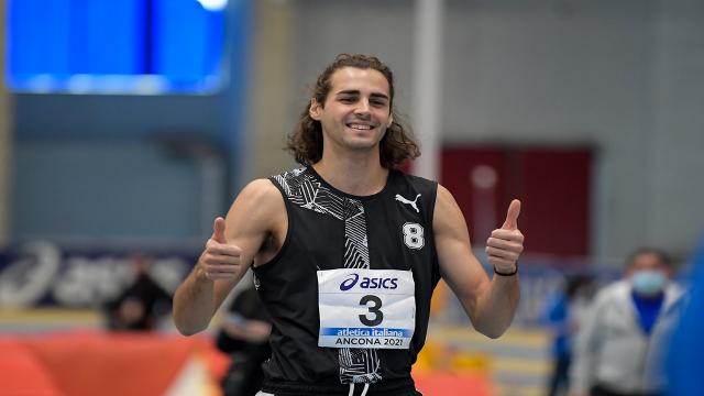 Atletica leggera, Tamberi salta 2,35 metri ad Ancona. Migliore misura mondiale dell'anno!