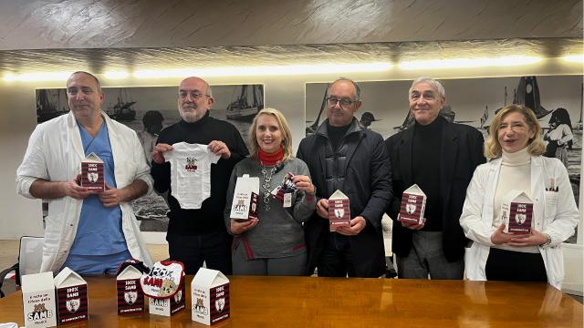 “Madonna del Soccorso”, nelle corsie dell'ostetricia torna l'iniziativa dell' U.S. Sambenedettese 'Rossoblù si nasce'