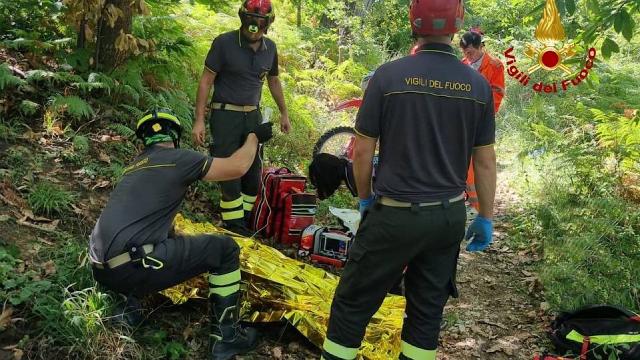 Ascoli Piceno, caduta per motociclista che faceva cross in località Piagge. Trasportato in eliambulanza a Torrette