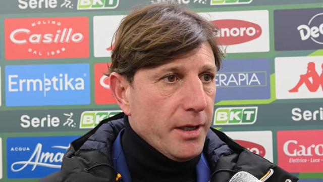 Bari-Cosenza 2-1, voci Mignani (“Bravi a volerla vincere”) e Viali (“Mi è piaciuto l'atteggiamento”)