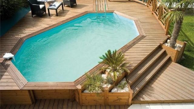 Piscine esterne: le coperture in legno si confermano un evergreen