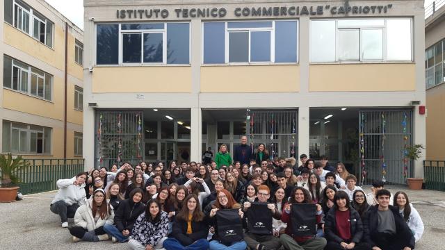 Gli studenti dell'IIS Capriotti di San Benedetto volano a Dublino per soggiorno linguistico