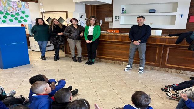 Castorano, Vagnozzi (coach di Sinner) incontra i bambini della scuola primaria 