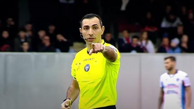 Torres-Ascoli, arbitra Di Francesco di Ostia Lido. Non ha mai diretto il Picchio in carriera