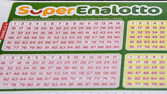 SuperEnalotto, centrato un '5' da oltre 100mila euro in una tabaccheria di Ascoli Piceno