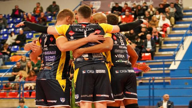 Volley Superlega, alla Yuasa Battery Grottazzolina non basta più partire bene. A Porto San Giorgio passa Cisterna