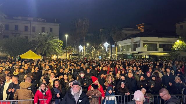 San Benedetto del Tronto: Capodanno in piazza, grandissima partecipazione al 'Music fest'