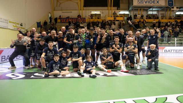 Pallavolo A2, la Videx Yuasa Grottazzolina fa sua un’altra epica sfida contro la Tinet Prata di Pordenone