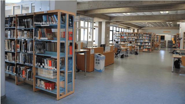 San Benedetto del Tronto, coinvolgente apertura notturna con videoinstallazione a sorpresa alla biblioteca 'Lesca' 