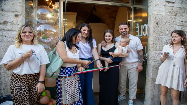 Ascoli Piceno, in piazza Arringo apre la 'Salsamenteria MaClè' nel segno della tradizione