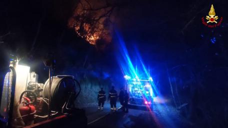 Venarotta: incendio bosco nelle frazioni di Cepparano, Vallorano e Castellano. Vigili del Fuoco monitorano situazione 