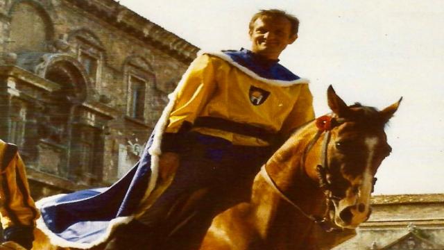 Quintana Ascoli Piceno, il sestiere di Porta Solestà celebra il suo primo campione con 'Formica, il gigante'